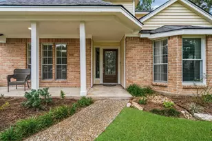 27806 Heather Ct, Conroe, TX 77385 - Photo 4