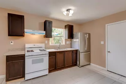 3918 Cedar Hill Lane, Houston, TX 77093 - Photo 12