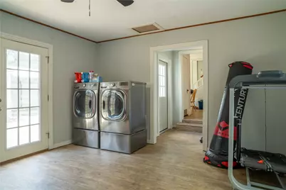 801 Avenue F, El Campo, TX 77437 - Photo 8