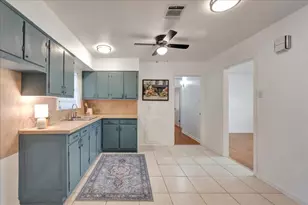 6303 Beldart St, Houston, TX 77087 - Photo 10