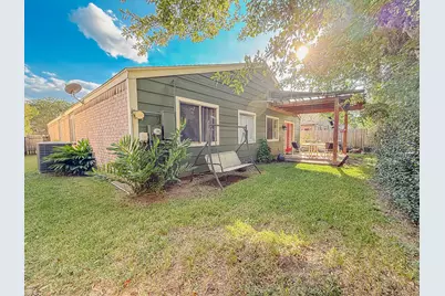 3306 Hunterwood Drive, Missouri City, TX 77459 - Photo 10