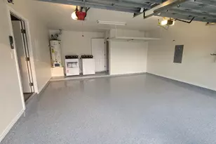 107 Avalon Way, Galveston, TX 77550 - Photo 4