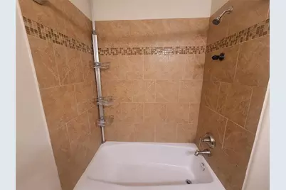 107 Avalon Way, Galveston, TX 77550 - Photo 18