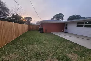 107 Avalon Way, Galveston, TX 77550 - Photo 32