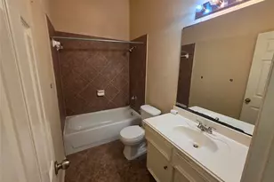 2009 Balsam Lake Ln, Pearland, TX 77584 - Photo 14