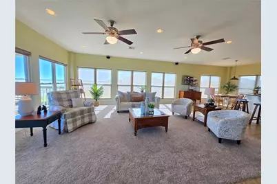 1588 W Bayshore Drive, Palacios, TX 77465 - Photo 12