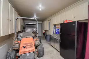 1588 W Bayshore Dr, Palacios, TX 77465 - Photo 44