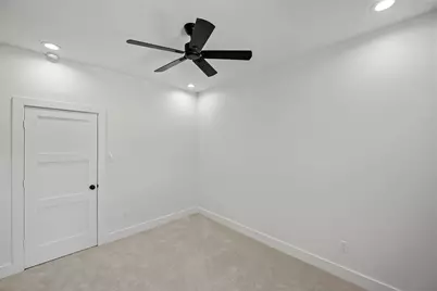 8421 Venus Street #B, Houston, TX 77088 - Photo 20