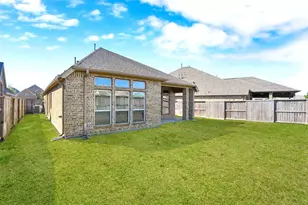 2107 Cinnamon Teal Cir, Fulshear, TX 77423 - Photo 32