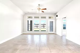 2107 Cinnamon Teal Cir, Fulshear, TX 77423 - Photo 10