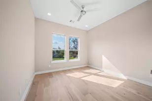 306 Chobani Ln, Houston, TX 77091 - Photo 12