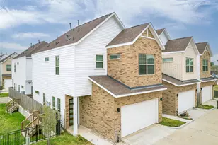 306 Chobani Ln, Houston, TX 77091 - Photo 1