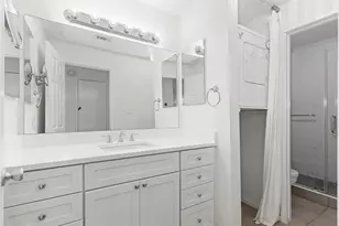 1100 Augusta Dr, Houston, TX 77057 - Photo 14