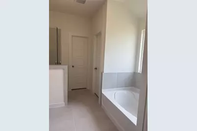 8319 Amber Summit, Angleton, TX 77515 - Photo 4