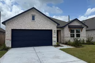 8319 Amber Summit, Angleton, TX 77515 - Photo 1