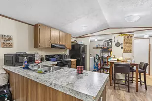 440 Petersburg Dr, Livingston, TX 77351 - Photo 10