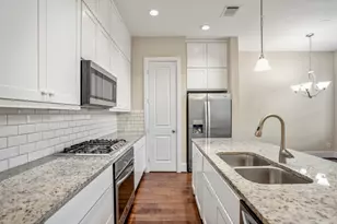 11005 Acorn Falls Dr, Houston, TX 77043 - Photo 8