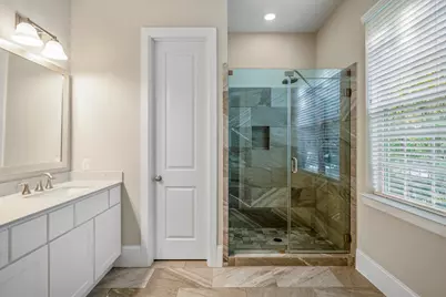 11005 Acorn Falls Drive, Houston, TX 77043 - Photo 16