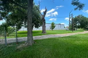 16019 Avenue C, Channelview, TX 77530 - Photo 6