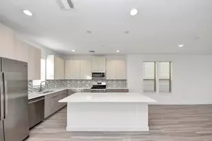 18716 Centro Main St, Shenandoah, TX 77385 - Photo 32