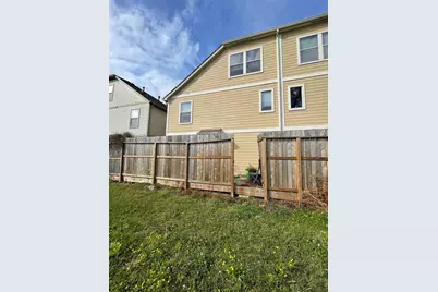 718 Redwing Park Drive, Houston, TX 77009 - Photo 6