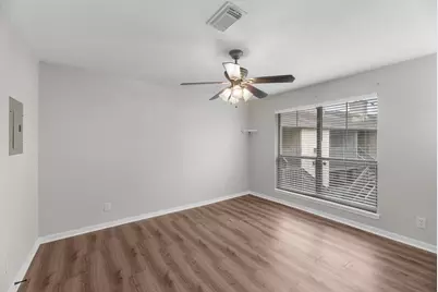 1900 Bay Area Boulevard #214, Houston, TX 77058 - Photo 18