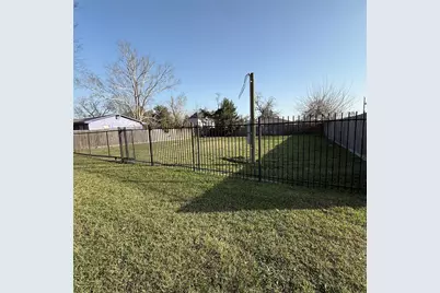 845 & 847 S Victory Drive, Houston, TX 77088 - Photo 12