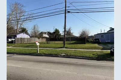 845 & 847 S Victory Drive, Houston, TX 77088 - Photo 8