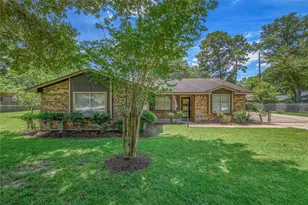 19023 Lakeshire St, Humble, TX 77346 - Photo 2