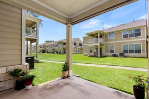 13600 Breton Ridge St, Houston, TX 77070 - Photo 26