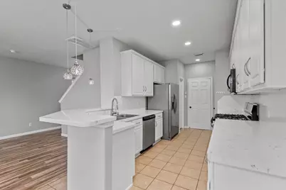 71 Summerhaze Circle, The Woodlands, TX 77382 - Photo 8