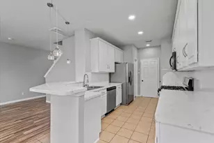 71 Summer Haze Cir, The Woodlands, TX 77382 - Photo 8