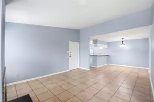 8918 Bissonnet St, Houston, TX 77074 - Photo 6