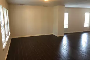 5718 Silas Creek Ct, Sugar Land, TX 77479 - Photo 4