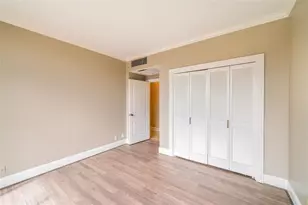 1111 Bering Dr, Houston, TX 77057 - Photo 12