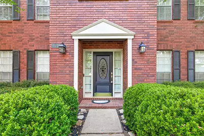 1422 N Yegua River Circle, Sugar Land, TX 77478 - Photo 2