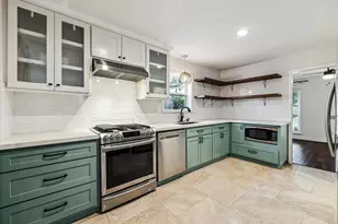 4810 Bayou Vista Dr, Houston, TX 77091 - Photo 10