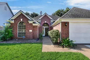 15627 Rosewood Hill Ct, Sugar Land, TX 77498 - Photo 4