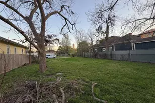 303 Bishop St, Houston, TX 77009 - Photo 4