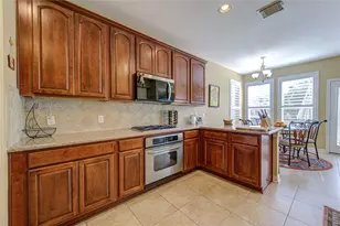 14206 Ayers Rock Rd, Sugar Land, TX 77498 - Photo 12