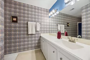 11510 Overbrook Ln, Houston, TX 77077 - Photo 18