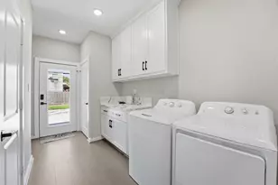 1804 Ursuline St, Galveston, TX 77550 - Photo 16