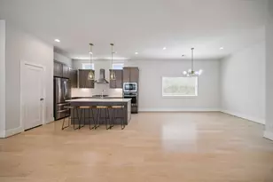 834 Fisher St, Houston, TX 77018 - Photo 6