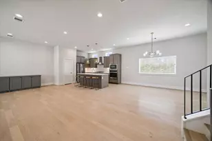 834 Fisher St, Houston, TX 77018 - Photo 12