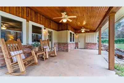 208 Magnolia Way, Huntsville, TX 77320 - Photo 26