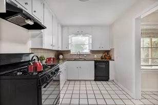 9629 Panola Way, Houston, TX 77055 - Photo 8