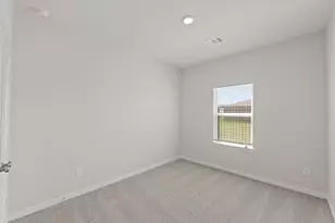 360 Long Br Dr, Dayton, TX 77535 - Photo 14