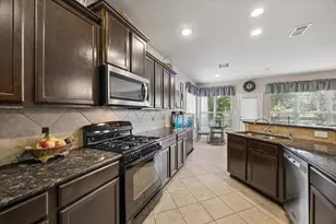 1014 Cedar Lake Ct, Conroe, TX 77384 - Photo 12