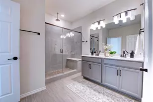 10504 Marston Vineyard Dr, Houston, TX 77025 - Photo 12