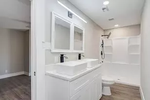 509 Adkins St, Conroe, TX 77301 - Photo 8